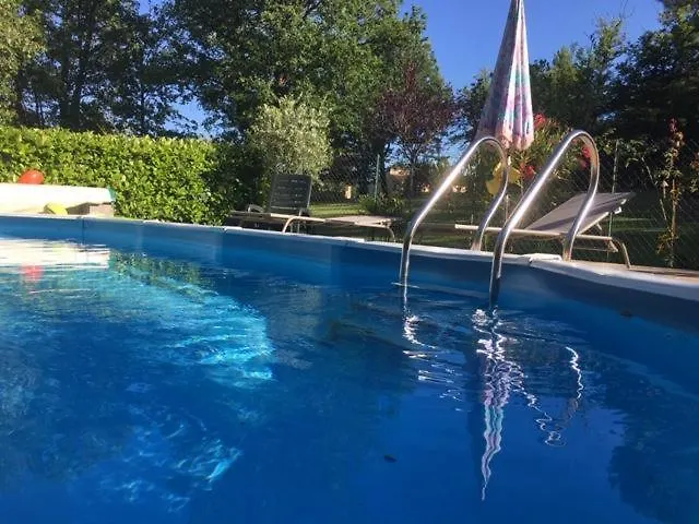 L'abeille Proche De Sarlat Marcillac-Saint-Quentin